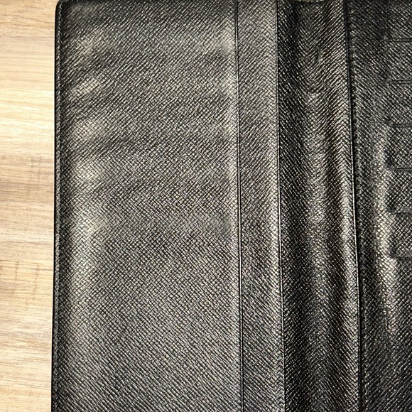 Louis Vuitton Black Taiga Long Wallet - Picture 6 of 14